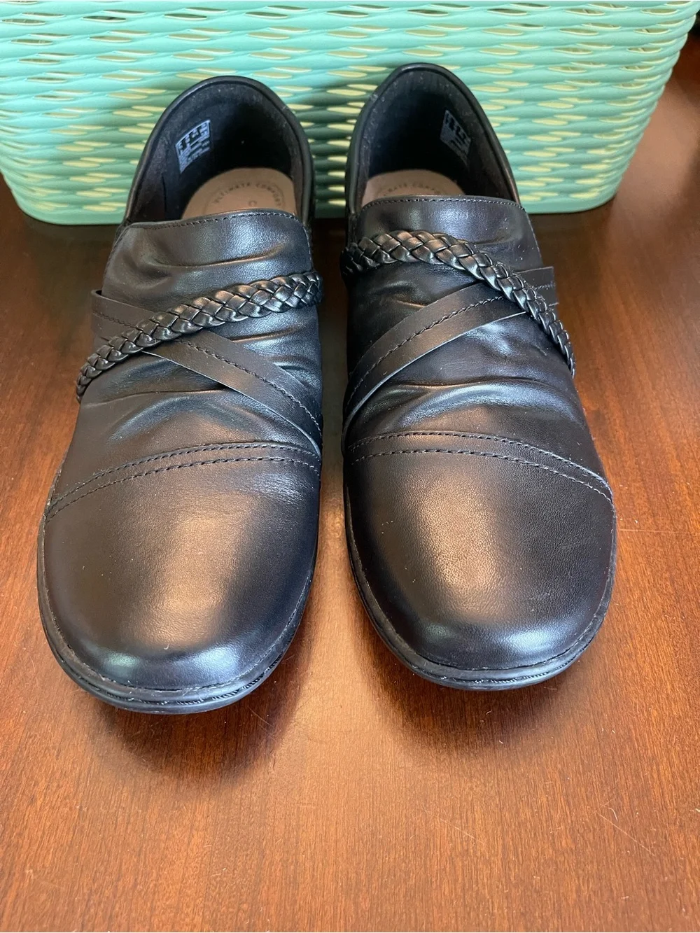 NWOT CLARKS CORA BRAID WOMEN'S COMFORT SHOE